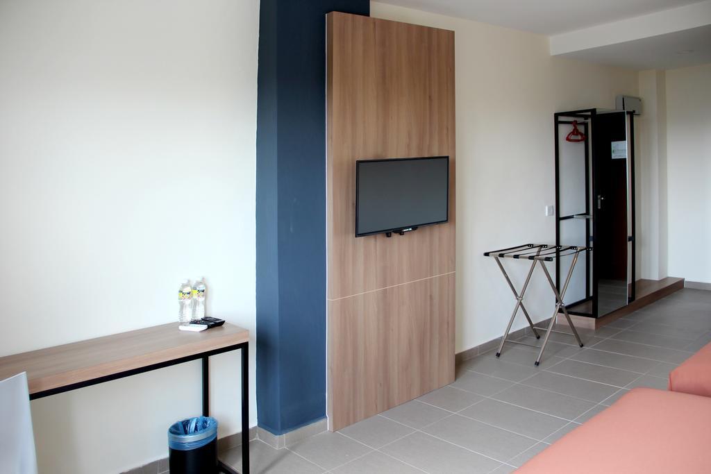 Hotel Asrc Алор Сетар Екстериор снимка