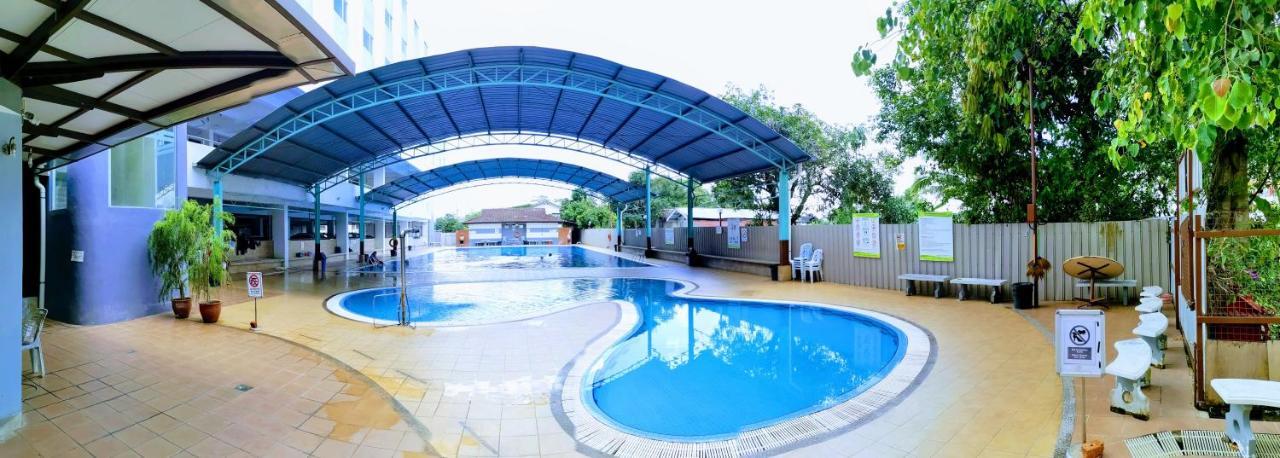 Hotel Asrc Алор Сетар Екстериор снимка